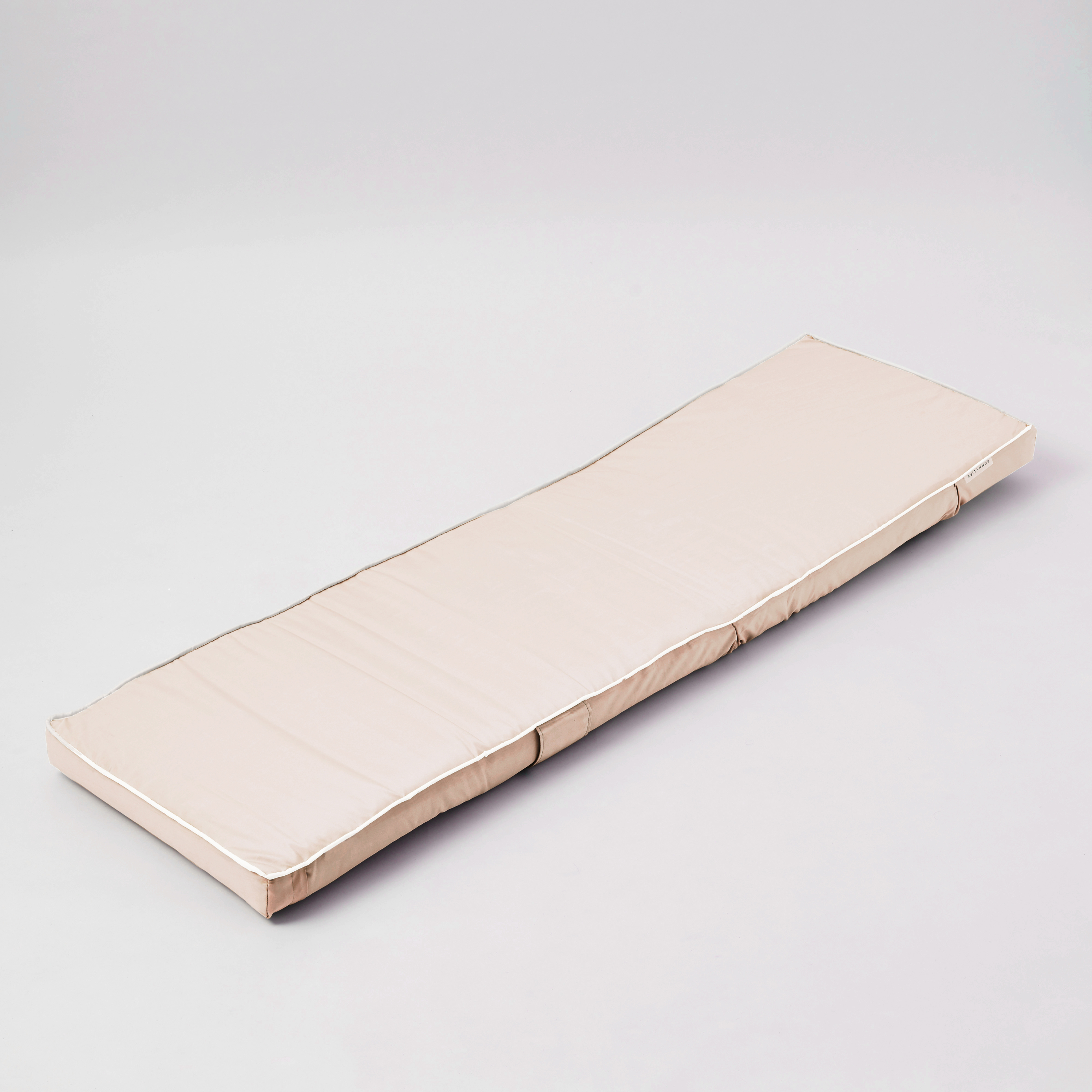 The Lounger Chair Sand 2